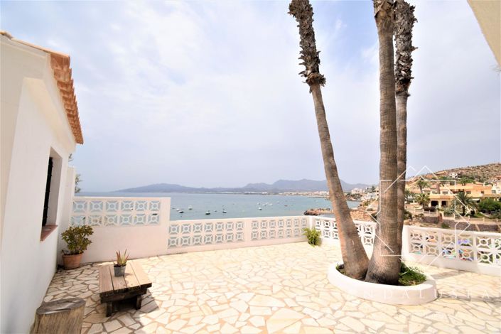 Image No.45-8 Bed Property for sale