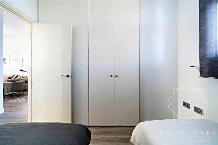 Image No.16-2 Bed Property for sale