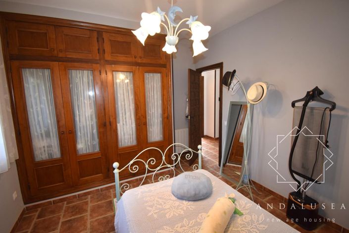 Image No.21-4 Bed Property for sale