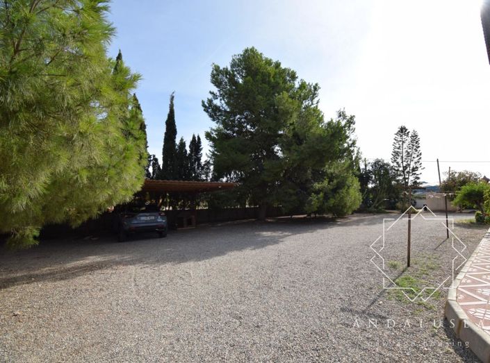 Image No.42-4 Bed Property for sale