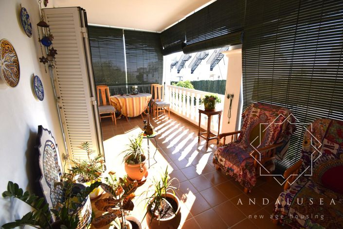 Image No.13-3 Bed Property for sale