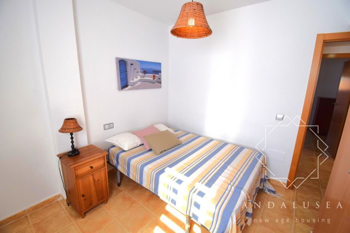 Image No.17-2 Bed Property for sale