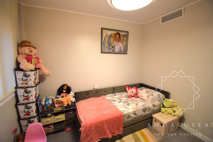 Image No.16-2 Bed Property for sale