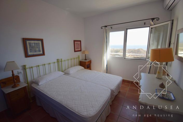 Image No.23-4 Bed Property for sale