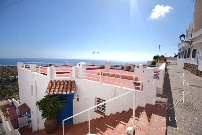 Image No.44-4 Bed Property for sale