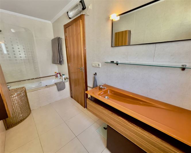 Image No.23-4 Bed Villa for sale