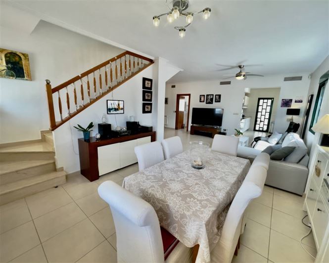 Image No.6-4 Bed Villa for sale