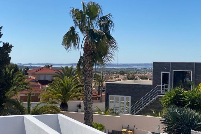 Image No.3-Villa de 3 chambres à vendre à Ciudad Quesada