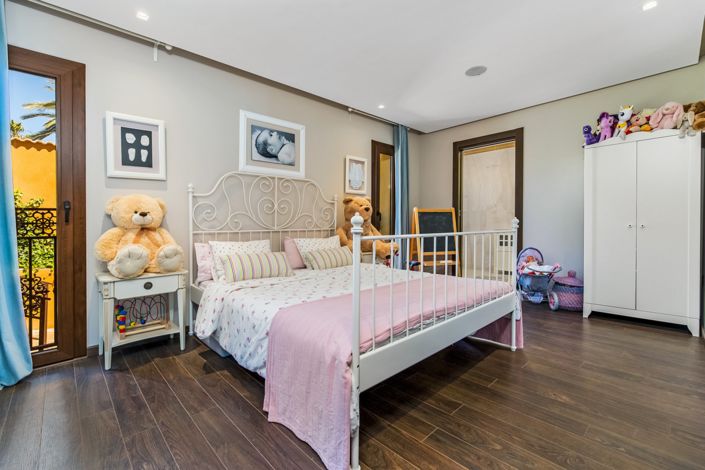 Image No.15-4 Bed Villa for sale