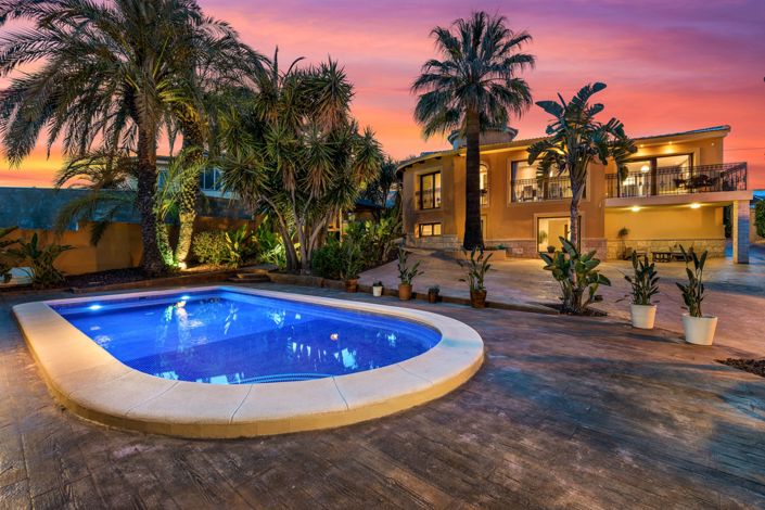 Image No.39-4 Bed Villa for sale