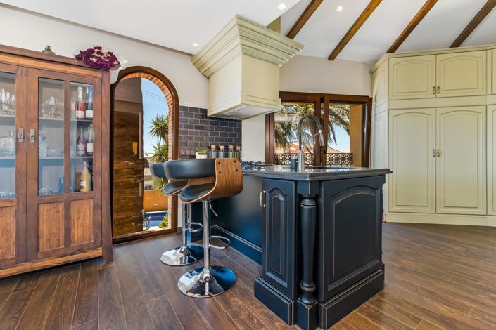 Image No.7-4 Bed Villa for sale