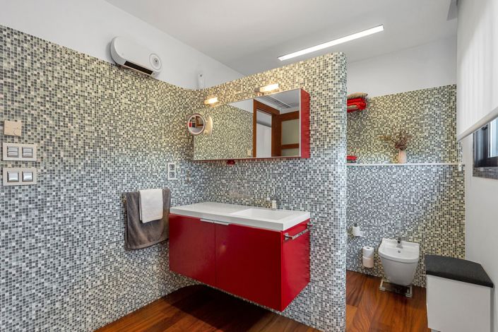 Image No.26-6 Bed Villa for sale