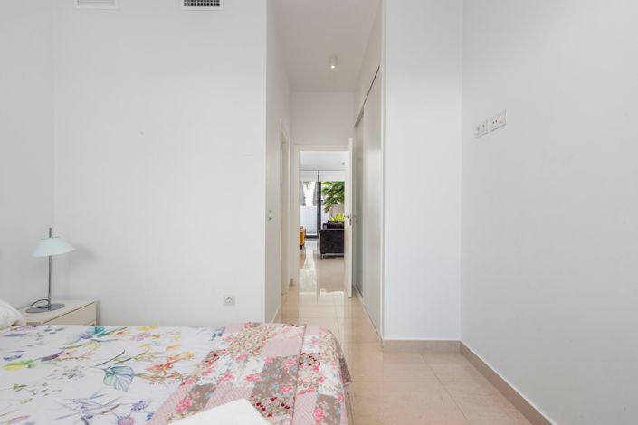 Image No.13-4 Bed Villa for sale