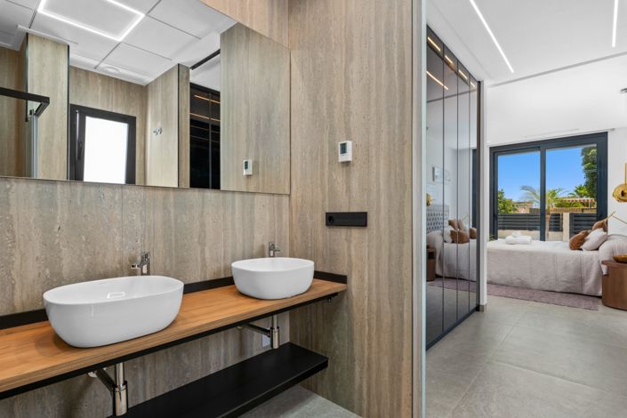 Image No.24-3 Bed Villa for sale