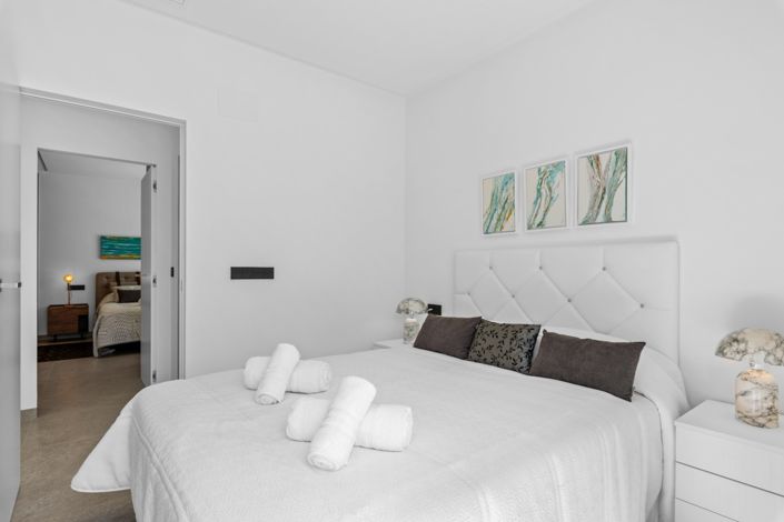 Image No.27-3 Bed Villa for sale