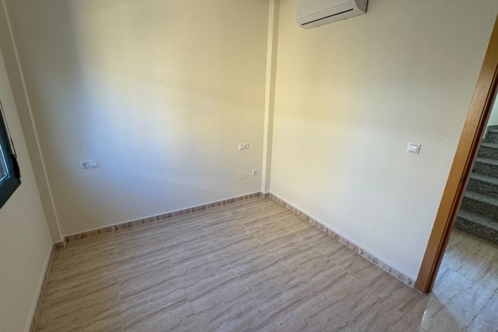 Image No.25-3 Bed Villa for sale