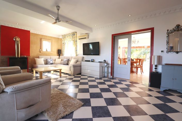 Image No.10-3 Bed Villa for sale