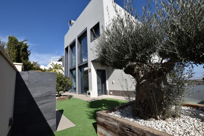 Image No.19-5 Bed Villa for sale