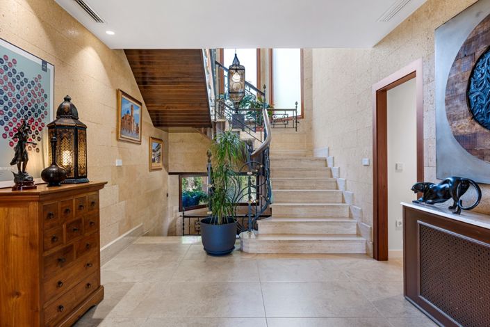 Image No.21-5 Bed Villa for sale