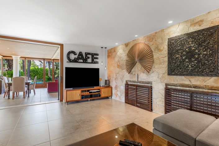 Image No.32-5 Bed Villa for sale