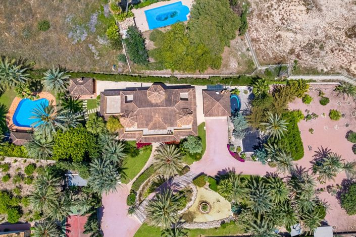 Image No.5-5 Bed Villa for sale