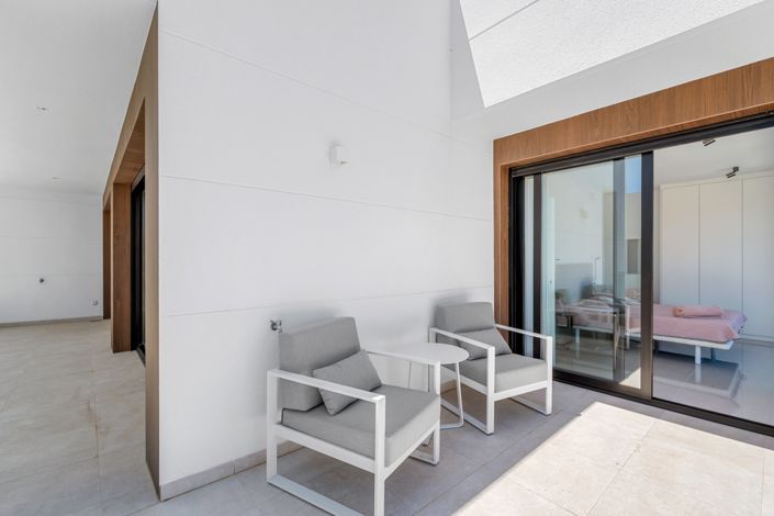 Image No.34-Villa de 4 chambres à vendre à Guardamar del Segura