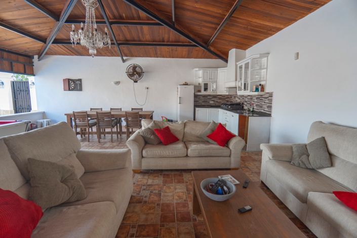 Image No.25-6 Bed Villa for sale