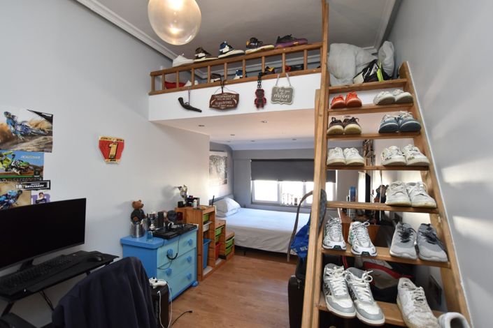 Image No.34-6 Bed Property for sale