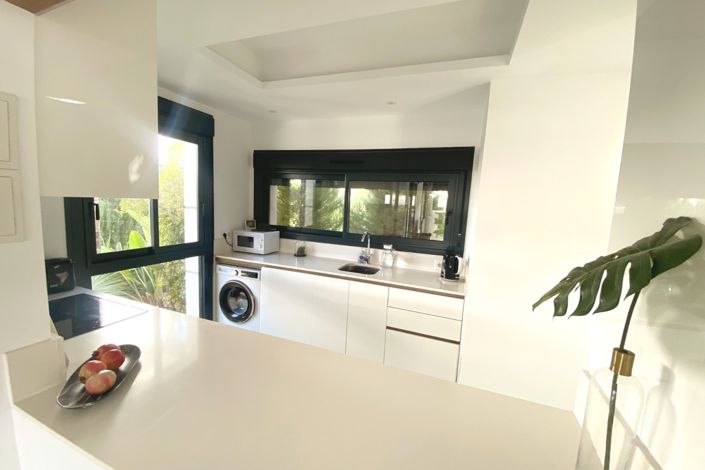 Image No.8-3 Bed Villa for sale