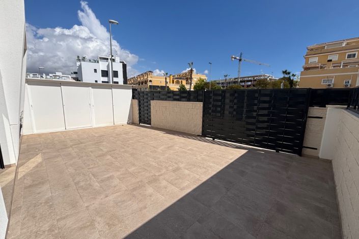 Image No.18-2 Bed Villa for sale