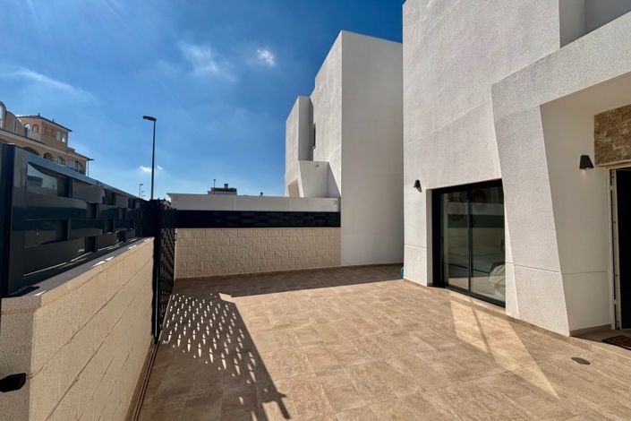 Image No.6-2 Bed Villa for sale