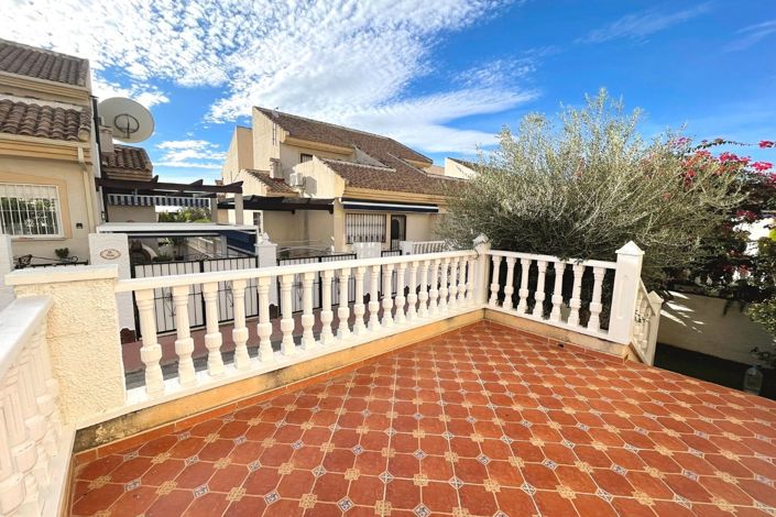 Image No.20-3 Bed Villa for sale