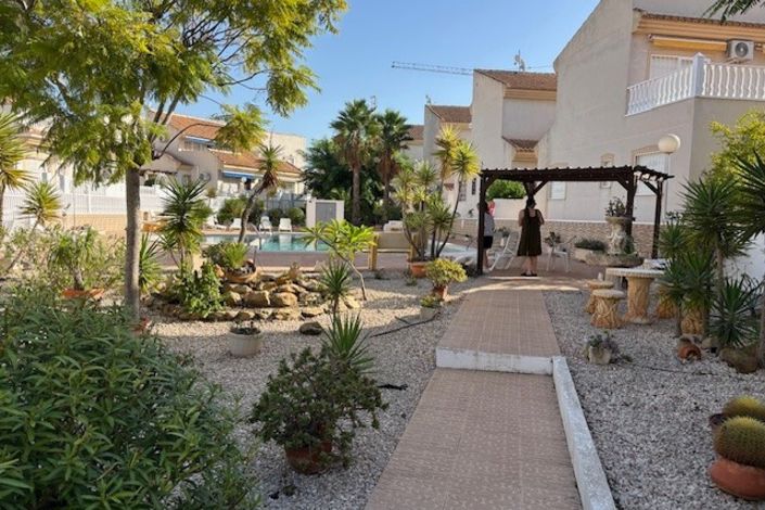 Image No.28-3 Bed Villa for sale