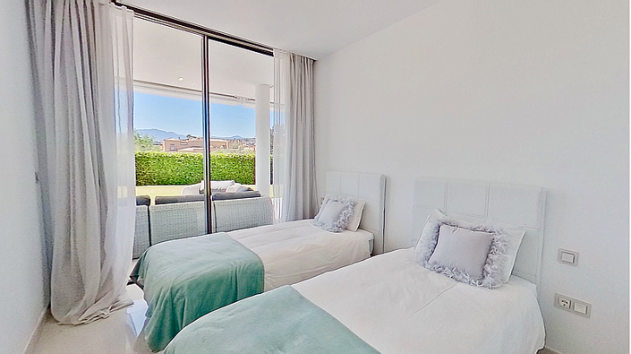 Image No.14-3 Bed Apartment for sale