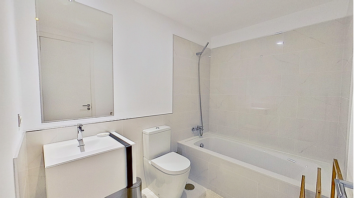 Image No.16-3 Bed Apartment for sale