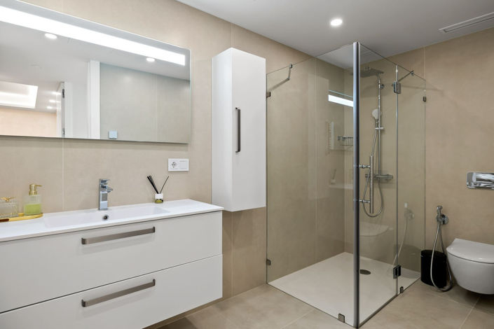 Image No.23-7 Bed Apartment for sale