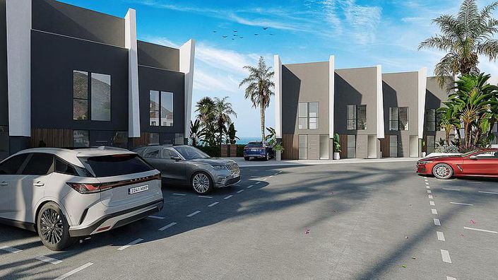 Image No.10-3 Bed Townhouse for sale