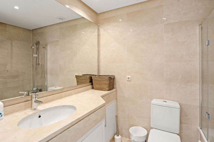 Image No.15-2 Bed Apartment for sale