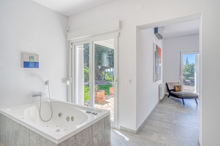 Image No.11-4 Bed Villa for sale