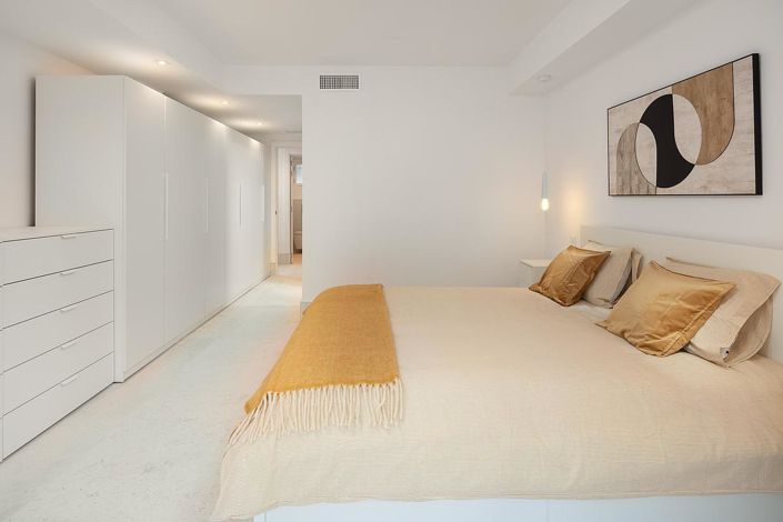 Image No.11-4 Bed Apartment for sale