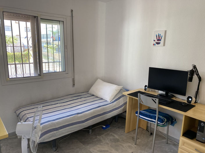 Image No.12-3 Bed Townhouse for sale