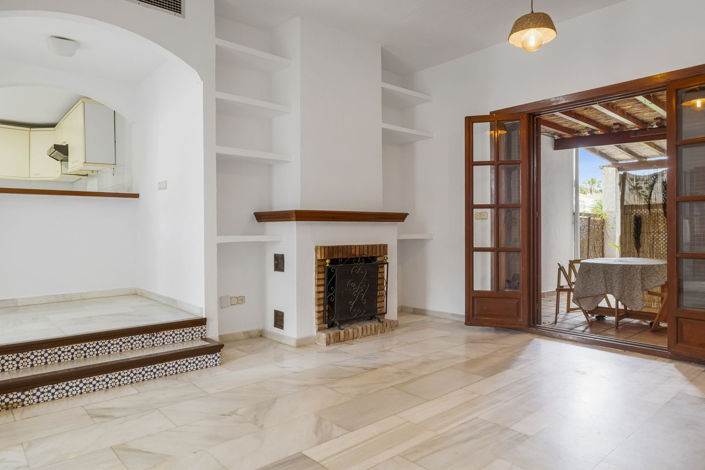 Image No.9-2 Bed Townhouse for sale