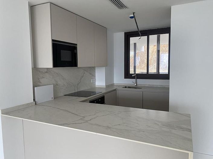 Image No.4-2 Bed Apartment for sale