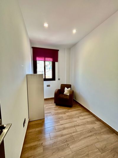 Image No.9-3 Bed Apartment for sale