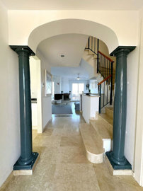 11895la-duquesamalagatownhouse22