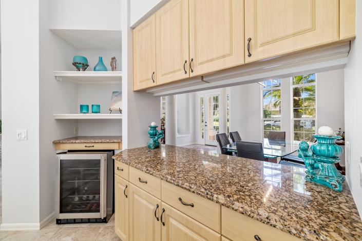 Image No.38-4 Bed House for sale