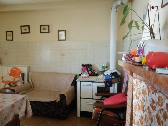 Image No.5-6 Bed House for sale