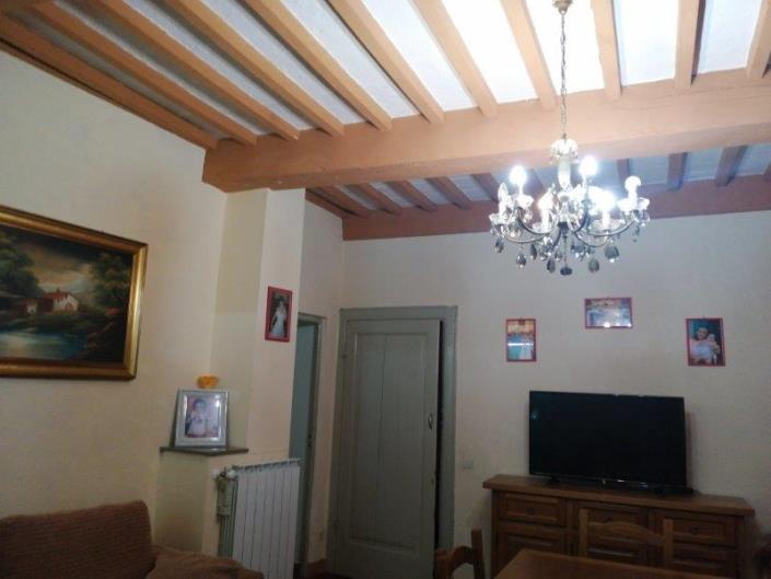 Image No.9-6 Bed House for sale