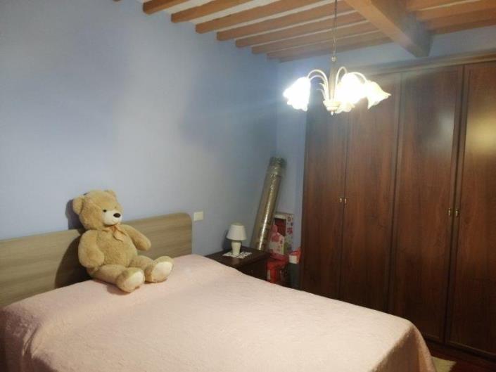 Image No.10-6 Bed House for sale