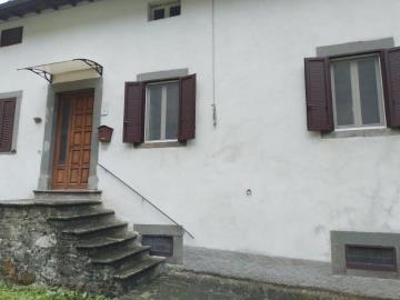 1 - Pescaglia, Appartement